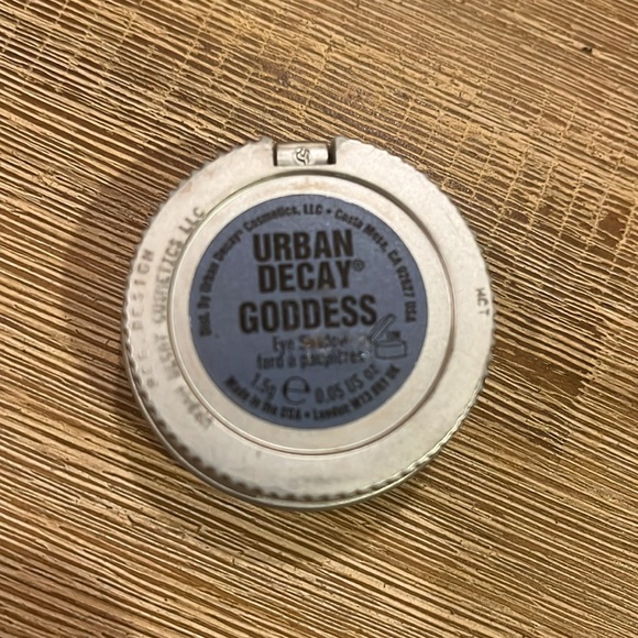 Makeup Bundle - Picture 6 of 12